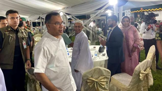 PM meets leaders of anti-fascist movement allies at Jamuna