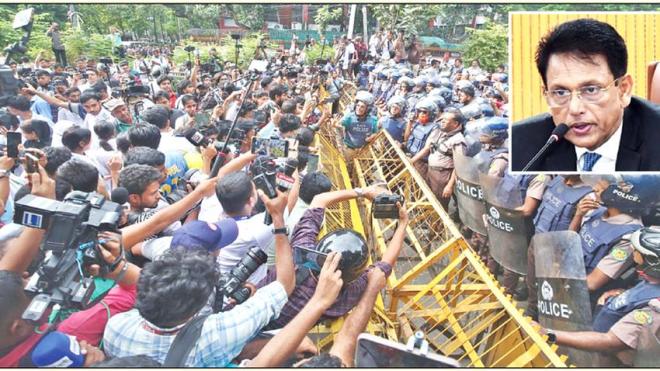 ‘শিক্ষার্থীদের আন্দোলন’ সরকারের জন্য অশনি সংকেত :: মন্ত্রী-প্রতিমন্ত্রীদের বালখিল্যতা এবং অতিকথন থেকে বিরত থাকার পরামর্শ :: মৃত্যুদণ্ডে দণ্ডিত হাসিনার দেশে ফেরার হুমকির মধ্যে ছাত্রদের উস্কানি কেন? :: শিক্ষা মন্ত্রণালয় ও অধীনস্থ প্রতিষ্ঠানে জামায়াতি চেতনার আমলাদের চাষাবাদ :: প্রধানমন্ত্রী তারেক রহমানের ‘সবার আগে বাংলাদেশ’ থেকে কি শিক্ষামন্ত্রী কক্ষচ্যুত? শিক্ষামন্ত্রীর বেফাঁস মন্তব্যে তোলপাড়