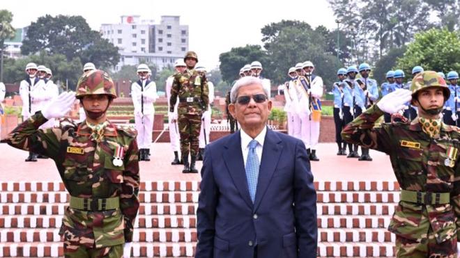 President pays tribute to martyrs at nat’l memorial