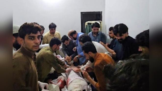 Suicide bomber kills 14 at anti-militancy protest in Pakistan