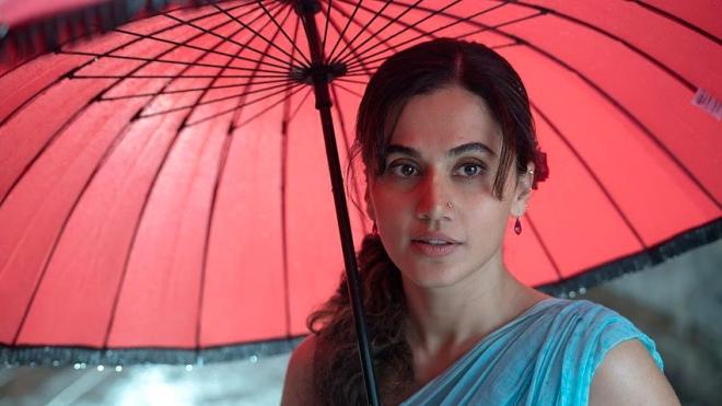 নায়কের স্ত্রী পছন্দ না করায় বাদ, তাপসীর কাছে ‘সবচেয়ে খারাপ কারণ’