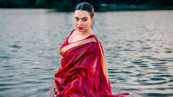 নায়কের স্ত্রী পছন্দ না করায় বাদ, তাপসীর কাছে ‘সবচেয়ে খারাপ কারণ’
