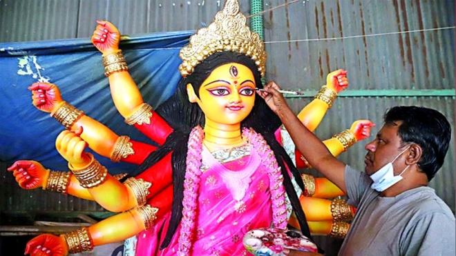 দেশজুড়ে ৩৩ হাজার ৮৫১ মণ্ডপে দুর্গাপূজা, আজ দেবীর বোধন