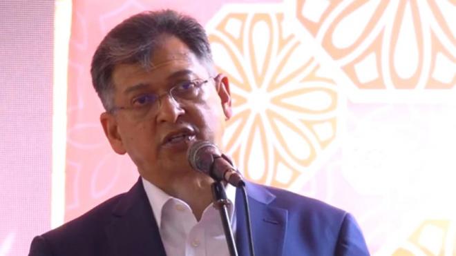 সংবিধান সংশোধনে বিরোধী দলের সহযোগিতা মিলছে না: সালাহউদ্দিন আহমদ