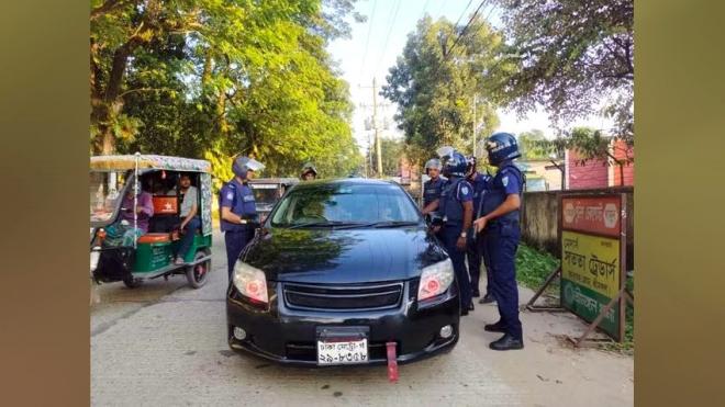 দুর্গাপূজার নিরাপত্তায় মৌলভীবাজারে পুলিশের বিশেষ মহড়া ও চেকপোস্ট
