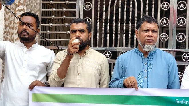 ডেঙ্গু প্রতিরোধে মৌলভীবাজারে জামায়াতের ৫ শতাধিক লিফলেট বিতরণ