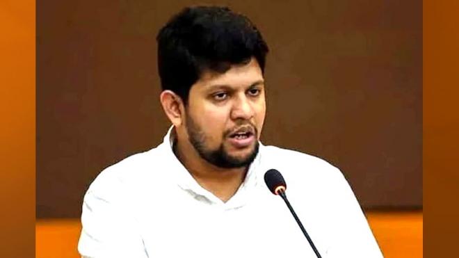 বিএনপি বিরোধিতায় জামায়াত-শিবিরের সঙ্গে সখ্যের মূল্য দিতে হবে: মাহফুজ আলম